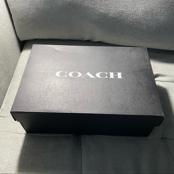 ❤️SOLD❤️Coach Sneaker In Rainbow Signature Canvas Size 7 - Picture 4 of 6